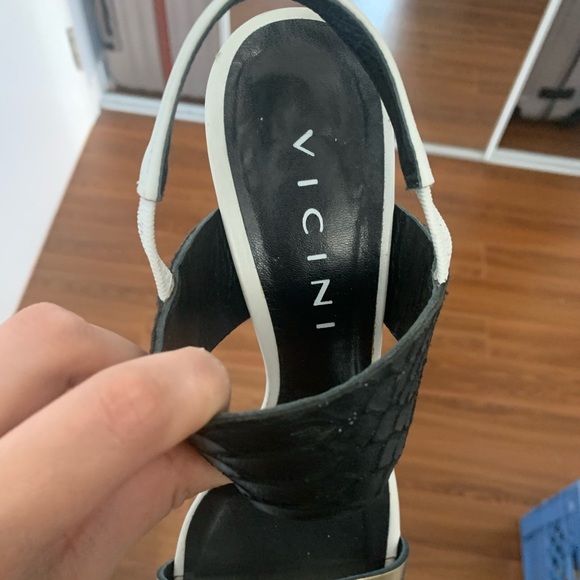 Vicini - Picture 3 of 3